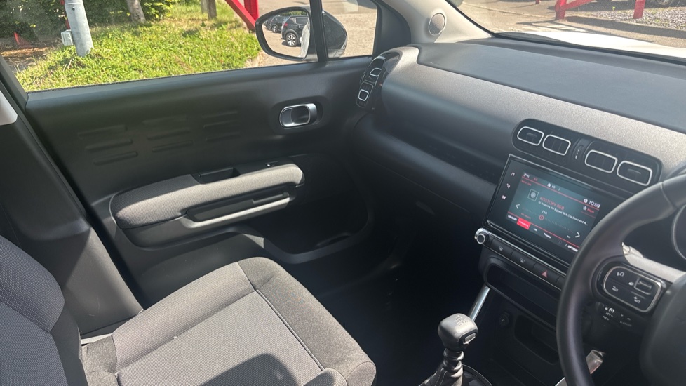 Citroen C3 Aircross 1.2 PureTech 110 You 5dr Petrol Hatchback - Image 14