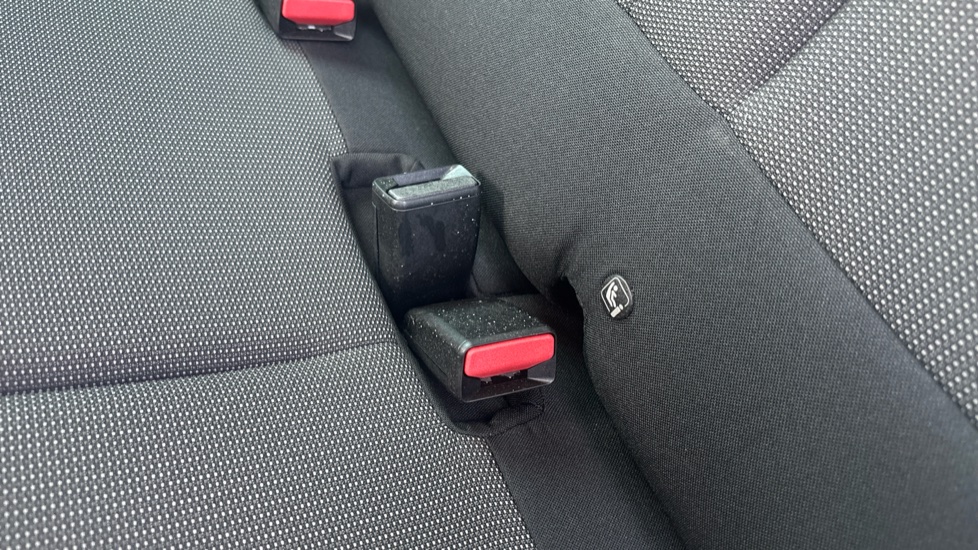 Citroen C3 Aircross 1.2 PureTech 110 You 5dr Petrol Hatchback - Image 17