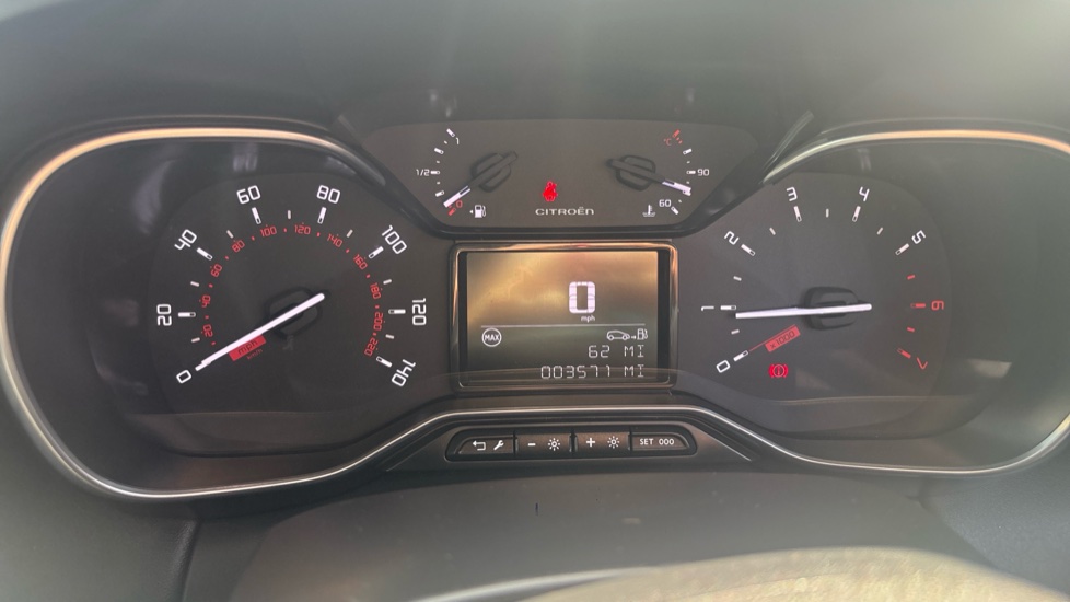 Citroen C3 Aircross 1.2 PureTech 110 You 5dr Petrol Hatchback - Image 18