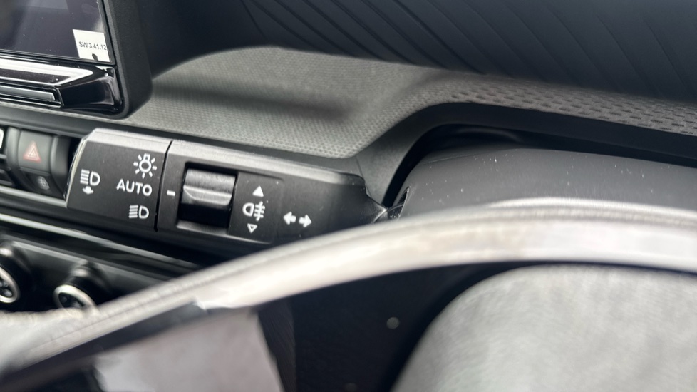 Citroen C3 1.2 Turbo Plus 5dr Petrol Hatchback - Image 24