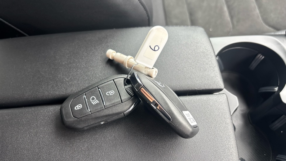 Citroen C5 Aircross 1.5D Max Edition 5dr Auto Diesel Hatchback - Image 20