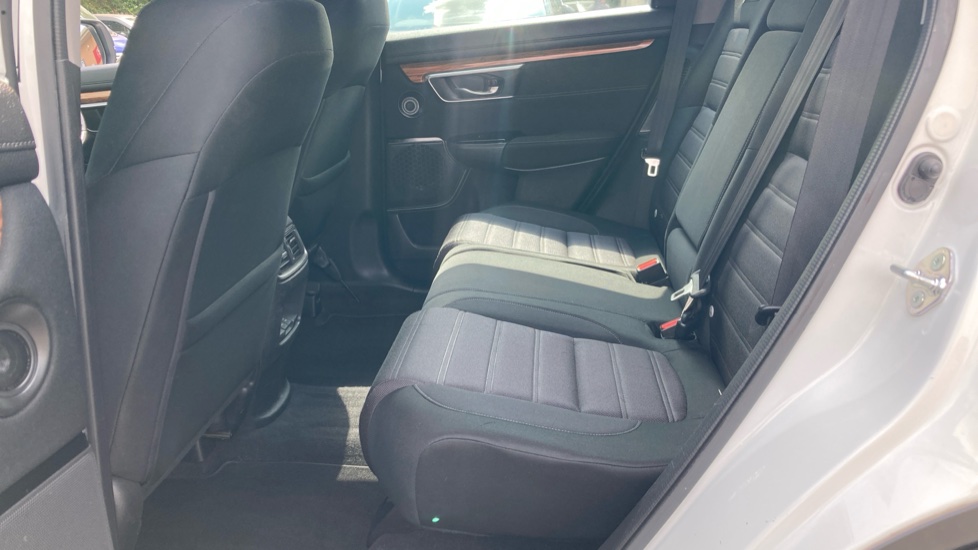 Honda CR-V 2.0 i-MMD Hybrid SE 5dr eCVT Hybrid Estate - Image 16