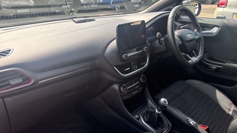 Ford Puma 1.0 EcoBoost Hybrid mHEV 155 ST-Line X 5dr Petrol Hatchback - Image 9