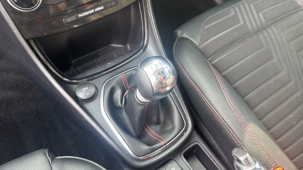 Ford Puma 1.0 EcoBoost Hybrid mHEV 155 ST-Line X 5dr Petrol Hatchback - Image 13