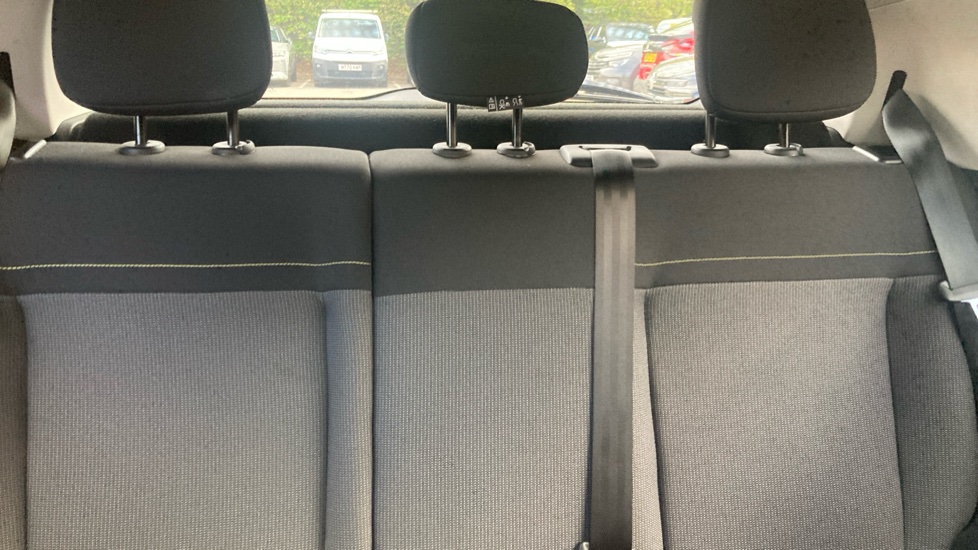 Citroen C3 1.2 PureTech C-Series Edition 5dr Petrol Hatchback - Image 15