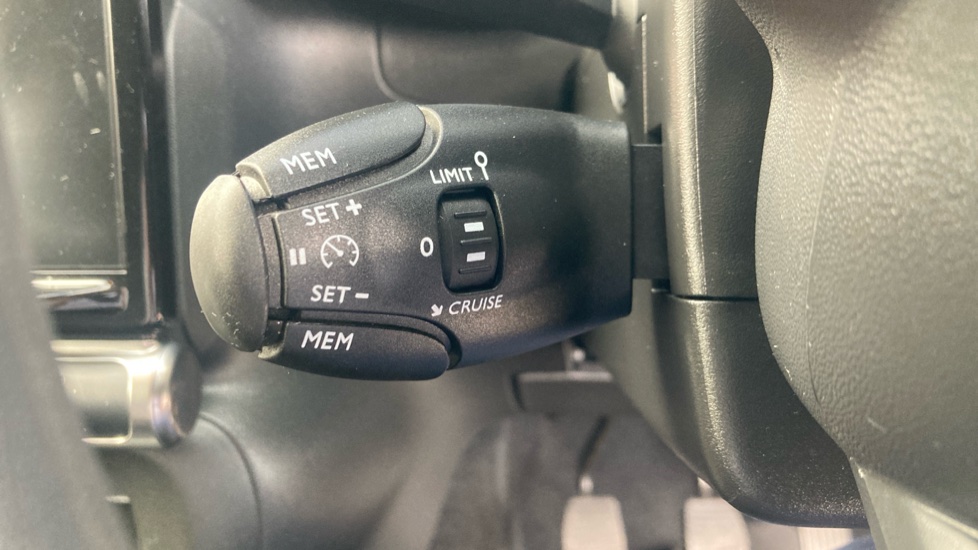 Citroen C3 1.2 PureTech C-Series Edition 5dr Petrol Hatchback - Image 27