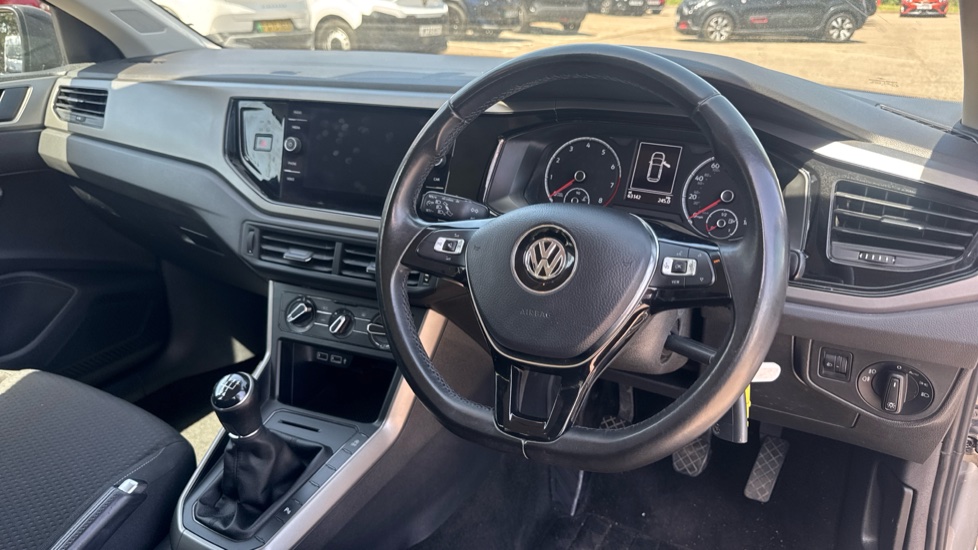 Volkswagen Polo 1.0 TSI 95 SE 5dr Petrol Hatchback - Image 11