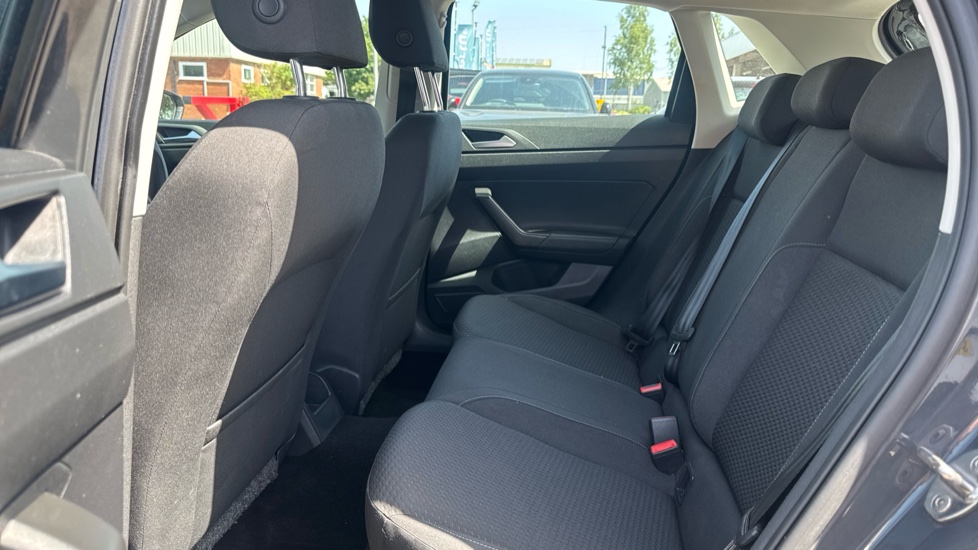 Volkswagen Polo 1.0 TSI 95 SE 5dr Petrol Hatchback - Image 16