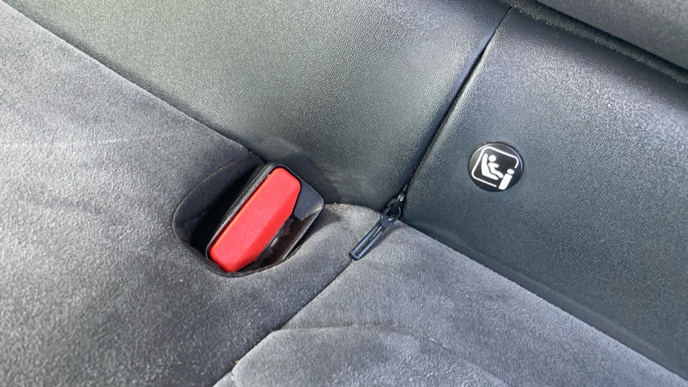 Citroen C4 1.2 PureTech [130] Max 5dr Petrol Hatchback - Image 17