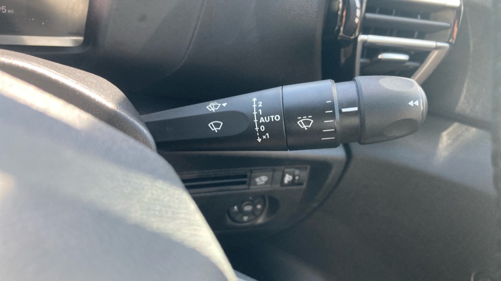 Citroen C4 1.2 PureTech [130] Max 5dr Petrol Hatchback - Image 30