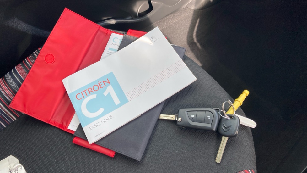 Citroen C1 1.0 VTi 72 Shine 5dr Petrol Hatchback - Image 19