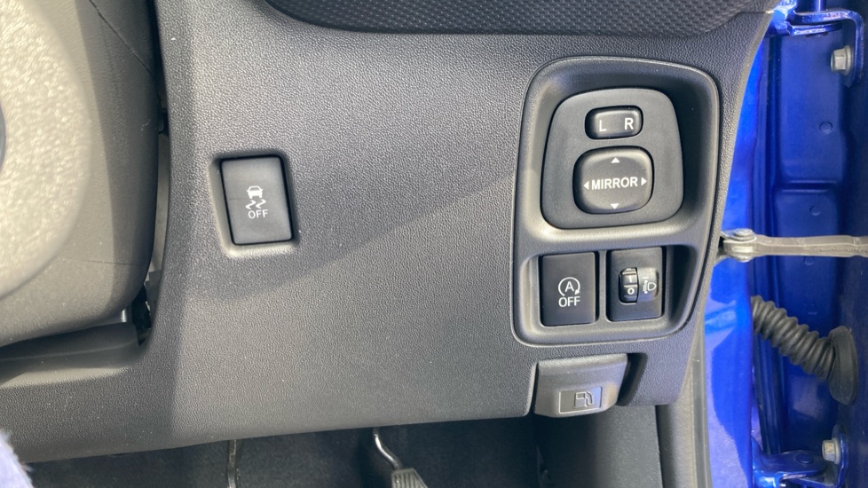 Citroen C1 1.0 VTi 72 Shine 5dr Petrol Hatchback - Image 22
