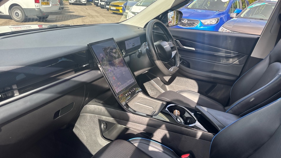 Jaecoo 5 155kW Luxury 61kWh 5dr Auto Electric Estate - Image 9