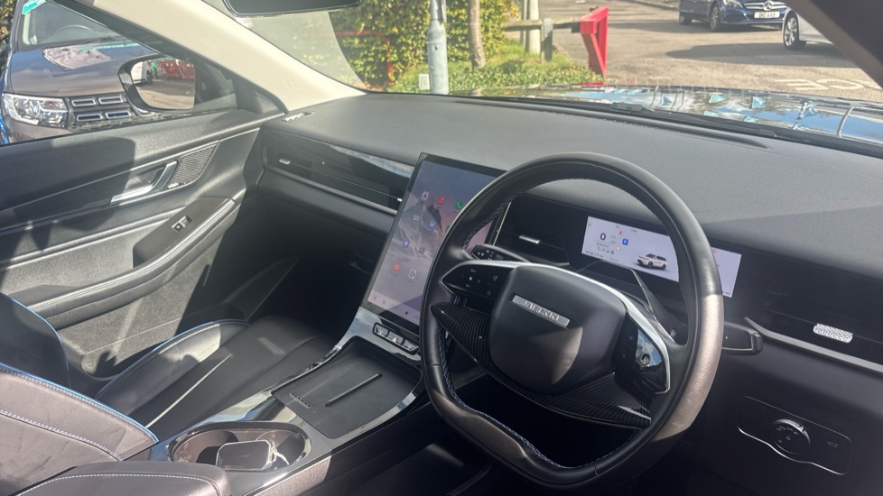 Jaecoo 5 155kW Luxury 61kWh 5dr Auto Electric Estate - Image 11