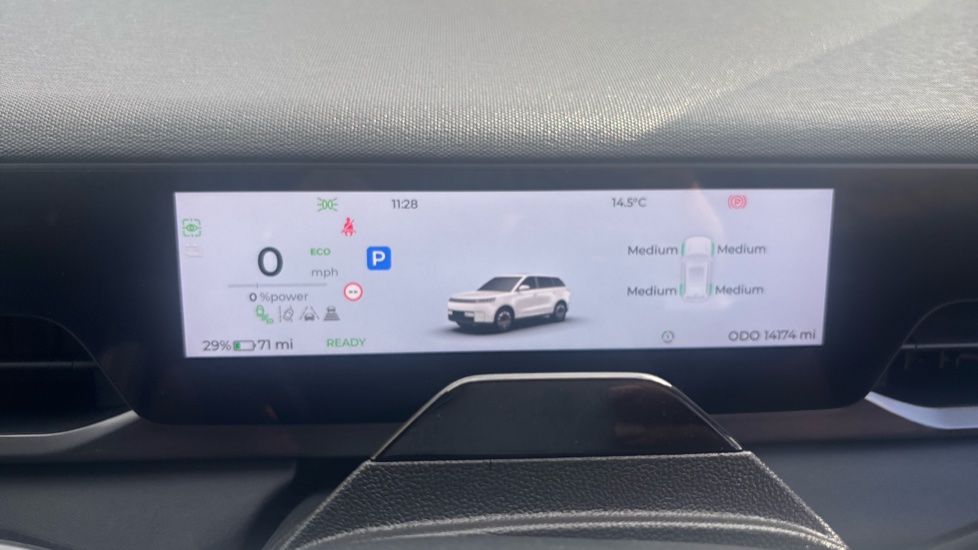 Jaecoo 5 155kW Luxury 61kWh 5dr Auto Electric Estate - Image 18