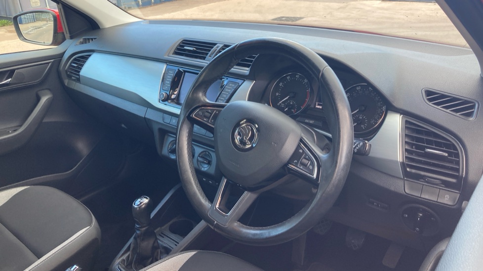 Skoda Fabia 1.0 MPI SE 5dr Petrol Hatchback - Image 11