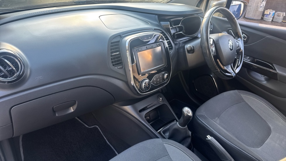 Renault Captur 1.5 dCi 90 Dynamique MediaNav Energy 5dr Diesel Hatchback - Image 9