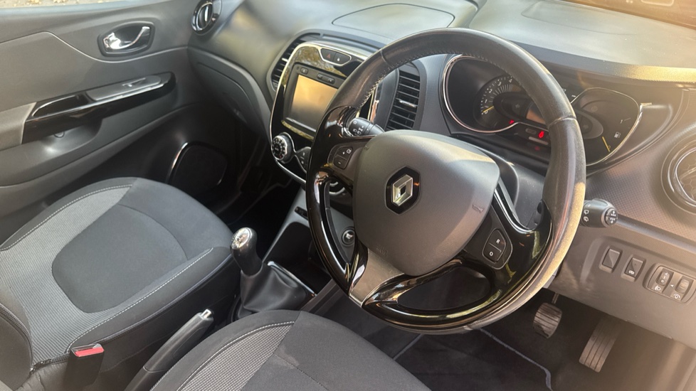Renault Captur 1.5 dCi 90 Dynamique MediaNav Energy 5dr Diesel Hatchback - Image 11