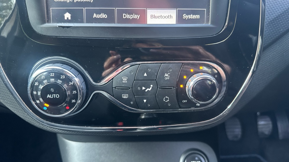 Renault Captur 1.5 dCi 90 Dynamique MediaNav Energy 5dr Diesel Hatchback - Image 22