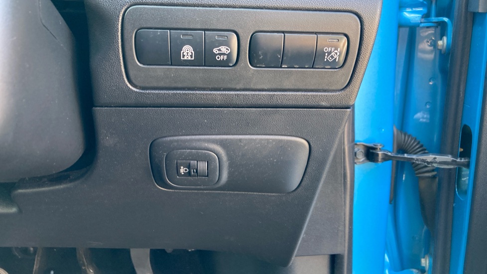 Citroen C3 Aircross 1.5 BlueHDi Flair 5dr [6 speed] Diesel Hatchback - Image 27