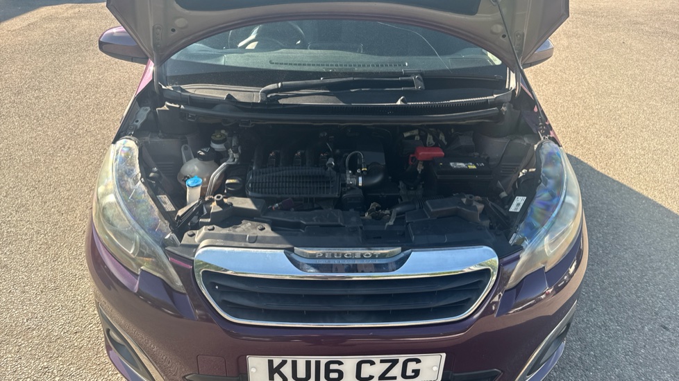 Peugeot 108 1.2 PureTech Allure 3dr Petrol Hatchback - Image 8