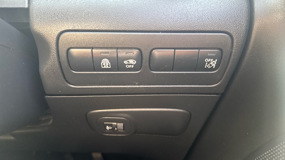 Citroen C3 Aircross 1.2 PureTech 110 Flair 5dr [6 speed] Petrol Hatchback - Image 26