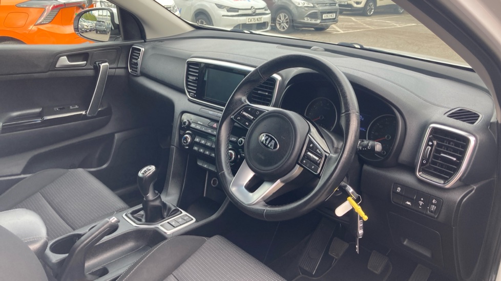 Kia Sportage 1.6T GDi ISG 2 5dr [AWD] Petrol Estate - Image 11
