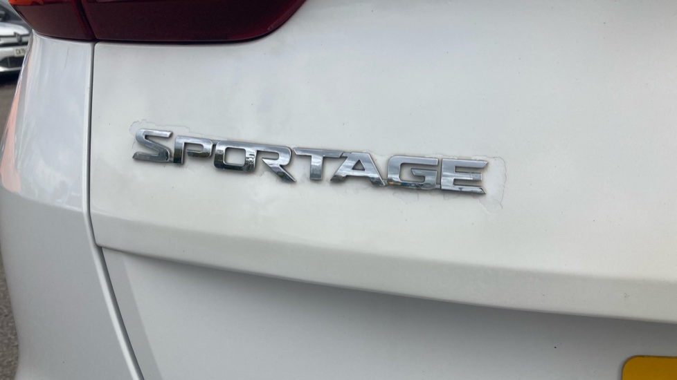 Kia Sportage 1.6T GDi ISG 2 5dr [AWD] Petrol Estate - Image 21
