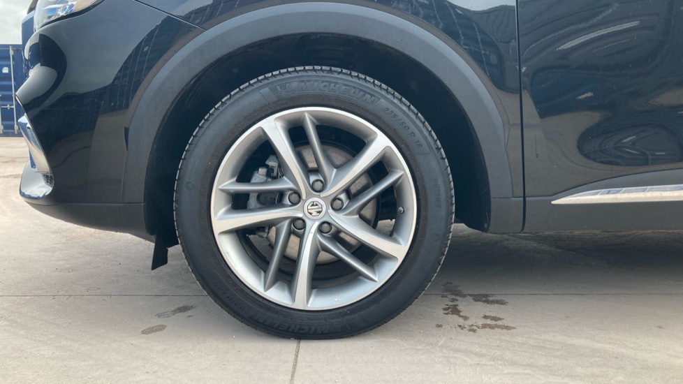 MG HS 1.5 T-GDI PHEV Exclusive 5dr Auto Hatchback - Image 7