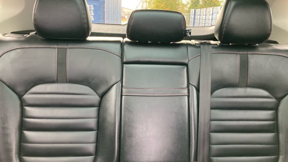 MG HS 1.5 T-GDI PHEV Exclusive 5dr Auto Hatchback - Image 15