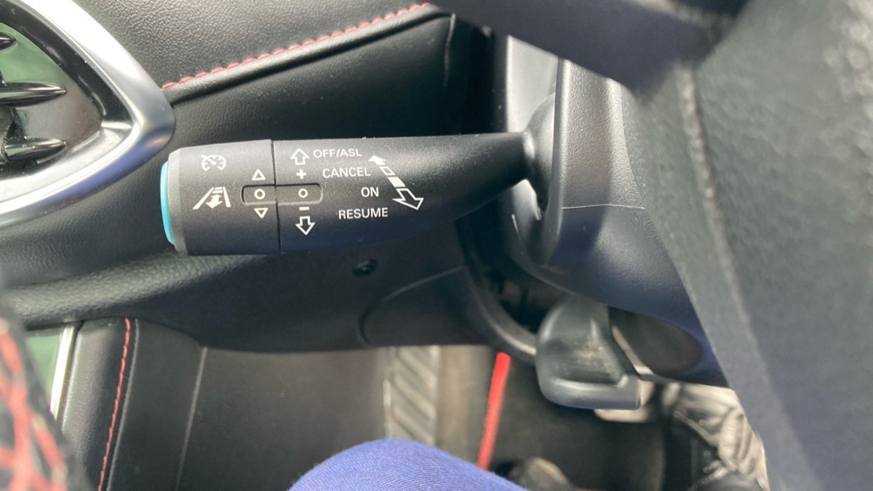 MG HS 1.5 T-GDI PHEV Exclusive 5dr Auto Hatchback - Image 31