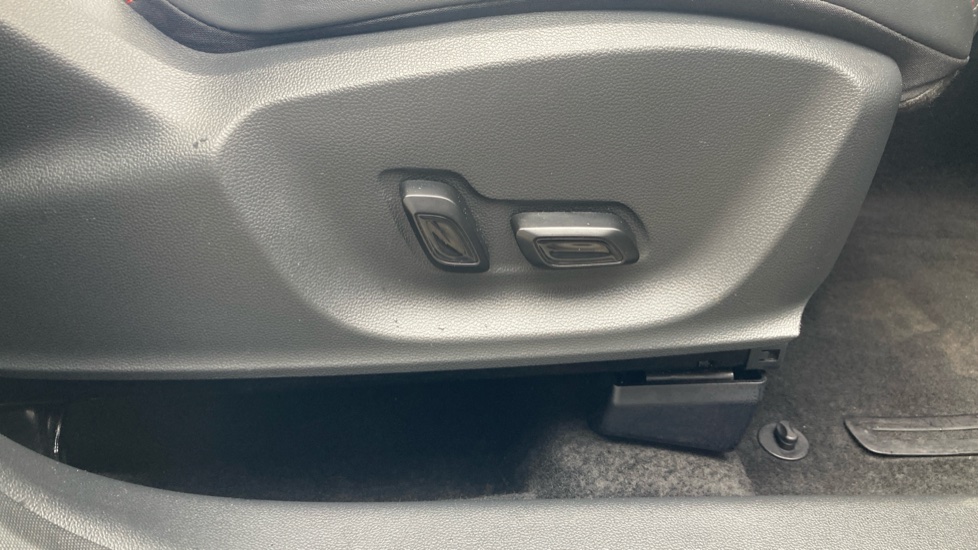 MG ZS 1.5 VTi-TECH Exclusive 5dr Petrol Hatchback - Image 25