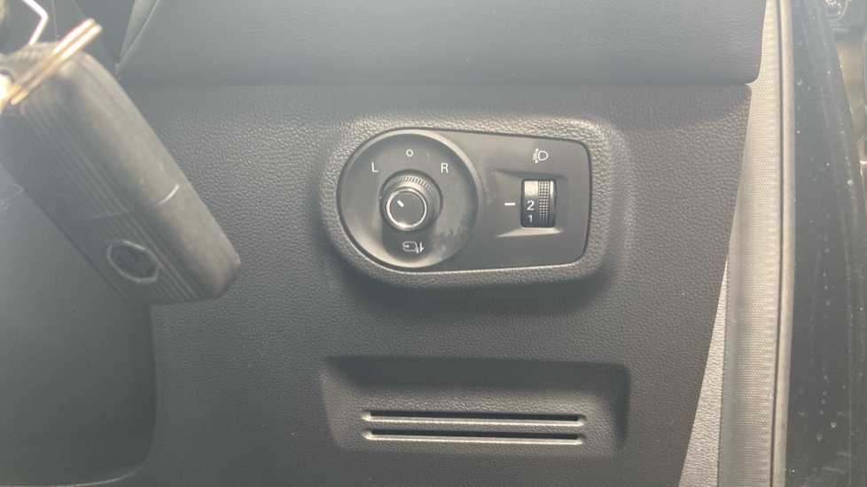 MG ZS 1.5 VTi-TECH Exclusive 5dr Petrol Hatchback - Image 26