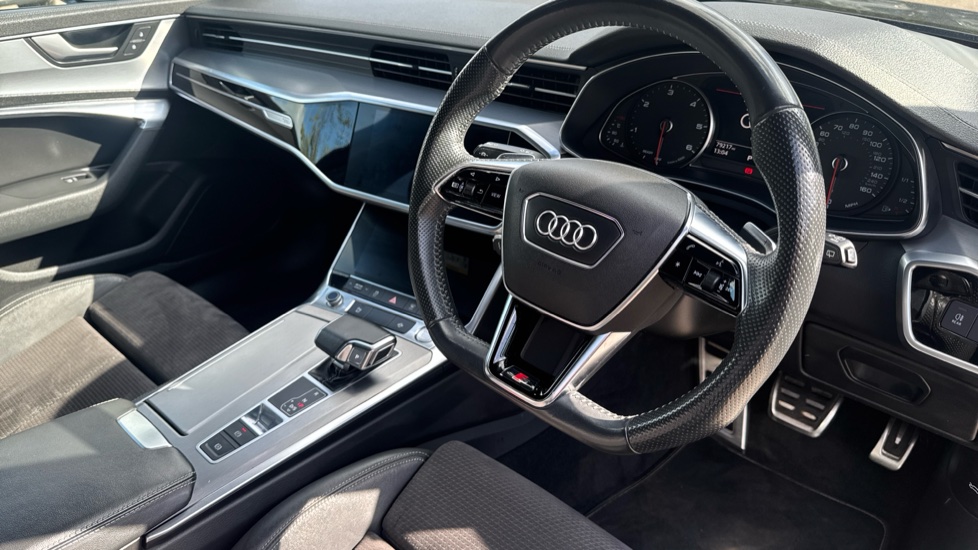 Audi A6 40 TDI Black Edition 5dr S Tronic Diesel Estate - Image 11