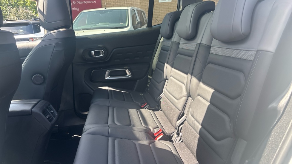 Citroen C5 Aircross 1.2 PureTech C-Series Edition 5dr EAT8 Petrol Hatchback - Image 16