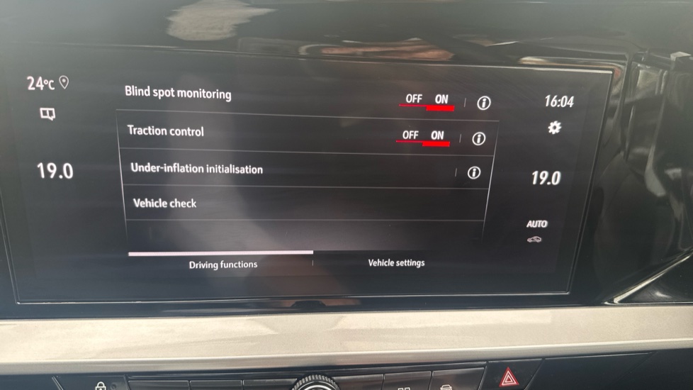 Vauxhall Mokka 1.2 Turbo Ultimate 5dr Auto Petrol Hatchback - Image 24