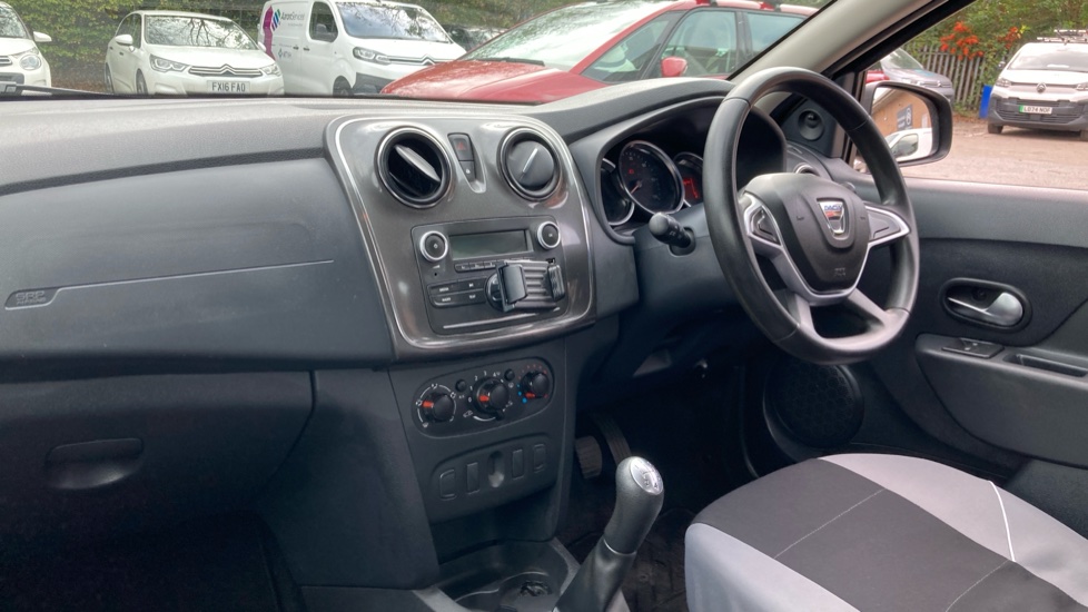 Dacia Sandero Stepway 0.9 TCe Ambiance 5dr Petrol Hatchback - Image 9