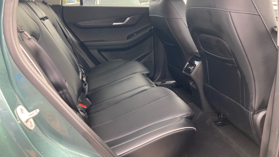Jaecoo 5 1.6T Luxury 5dr 7DCT Petrol Estate - Image 16