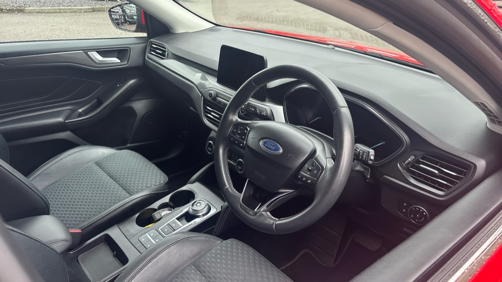 Ford Focus 1.0 EcoBoost 125 Titanium X 5dr Auto Petrol Estate - Image 11