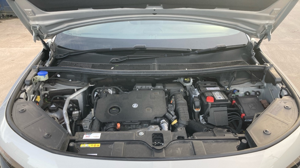 DS 7 Crossback 1.5 BlueHDi Performance Line + 5dr EAT8 Diesel - Image 8