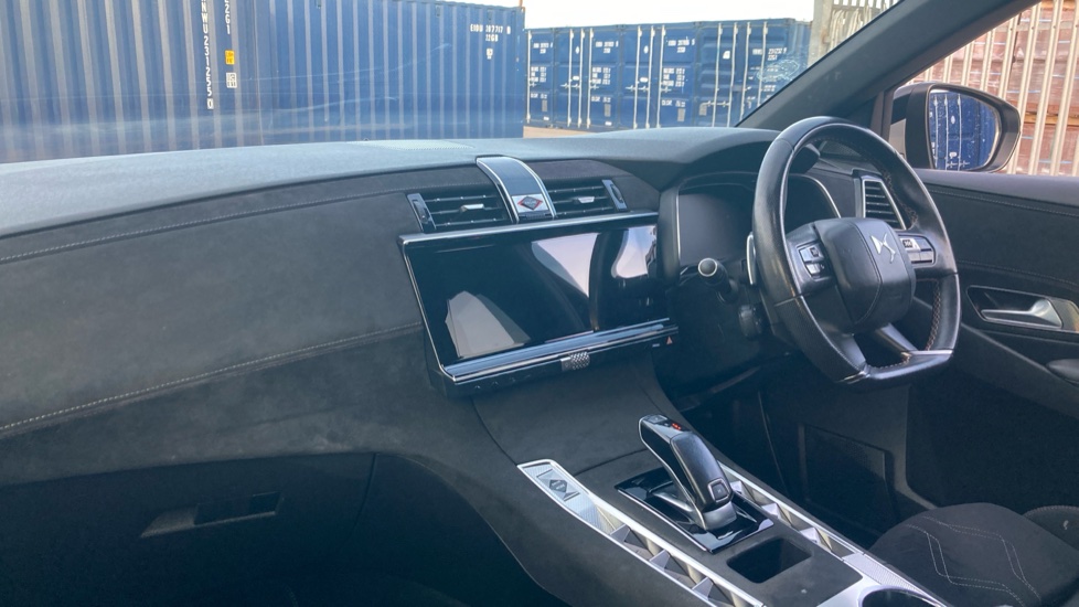 DS 7 Crossback 1.5 BlueHDi Performance Line + 5dr EAT8 Diesel - Image 9