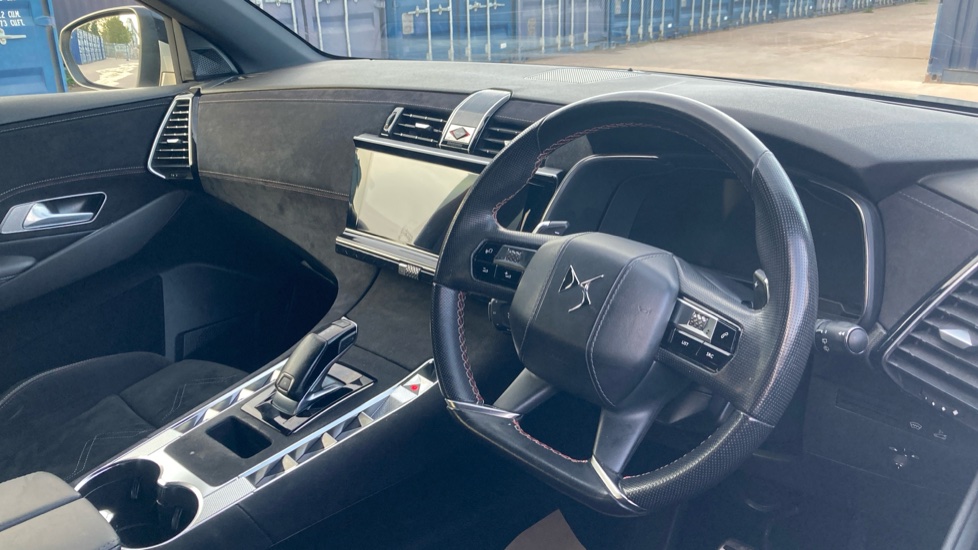 DS 7 Crossback 1.5 BlueHDi Performance Line + 5dr EAT8 Diesel - Image 11