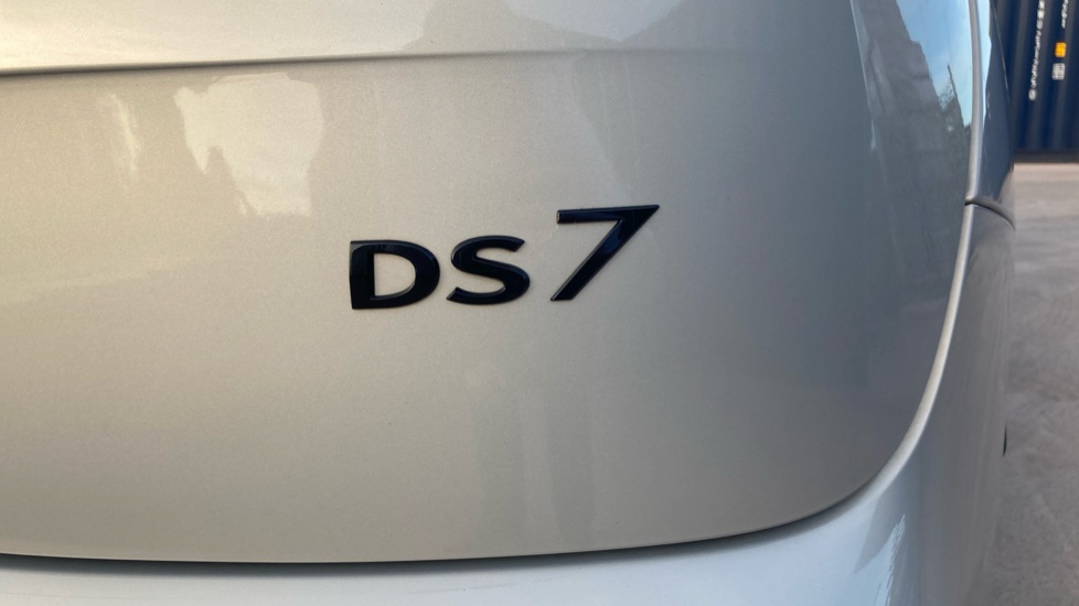 DS 7 Crossback 1.5 BlueHDi Performance Line + 5dr EAT8 Diesel - Image 24