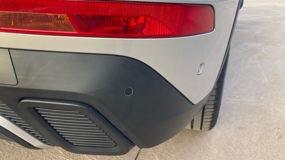 DS 7 Crossback 1.5 BlueHDi Performance Line + 5dr EAT8 Diesel - Image 25