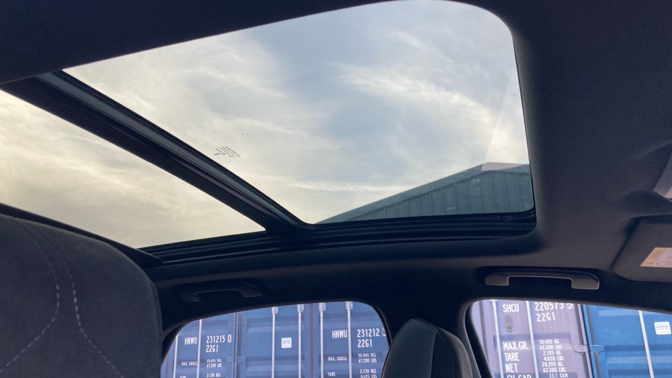 DS 7 Crossback 1.5 BlueHDi Performance Line + 5dr EAT8 Diesel - Image 30