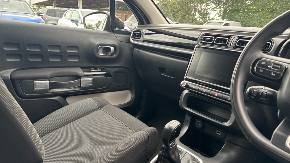 Citroen C3 1.2 PureTech Plus 5dr Petrol Hatchback - Image 14