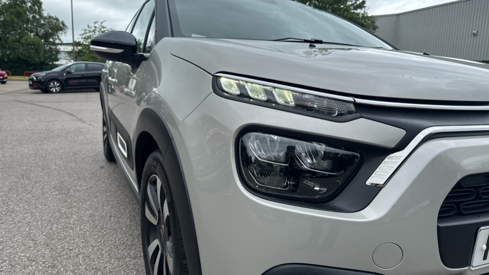Citroen C3 1.2 PureTech Plus 5dr Petrol Hatchback - Image 29