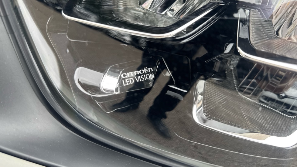 Citroen C3 1.2 PureTech Plus 5dr Petrol Hatchback - Image 30