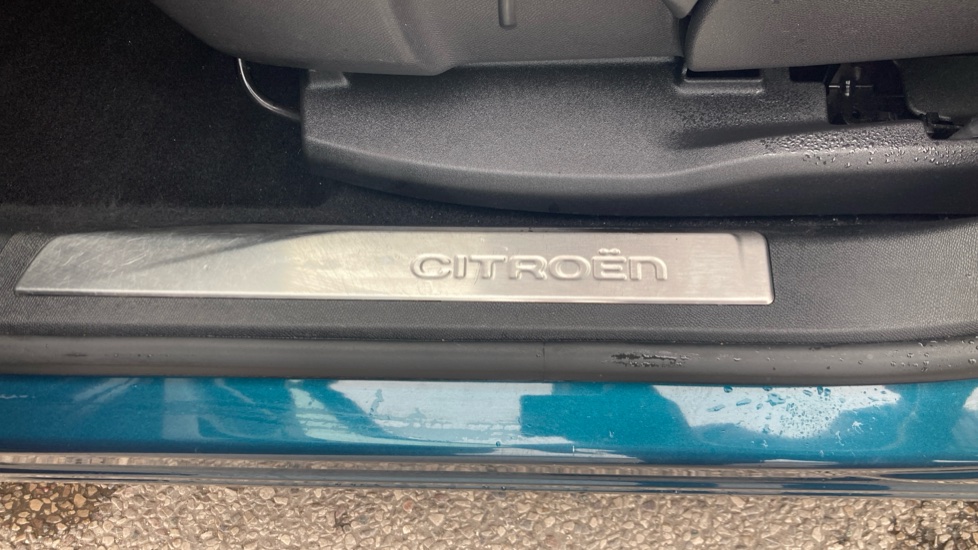 Citroen C5 Aircross 1.6 PureTech 180 Flair 5dr EAT8 Petrol Hatchback - Image 21