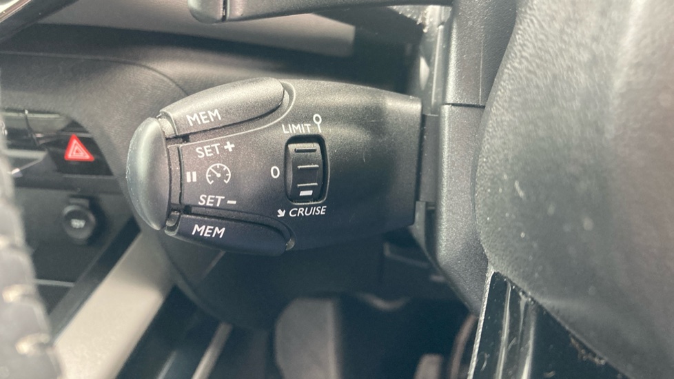 Citroen C5 Aircross 1.6 PureTech 180 Flair 5dr EAT8 Petrol Hatchback - Image 29